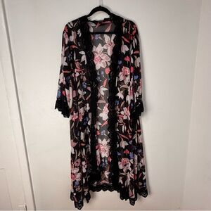 Torrid 1/2 Black Floral Asian Print Lace Trim‎ Kimono Dark Cottagecore Romantic